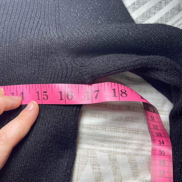 Ann Taylor Black Metallic V-Neck Sweater Pearl Button Cuffs Women’s size M - Picture 8 of 9